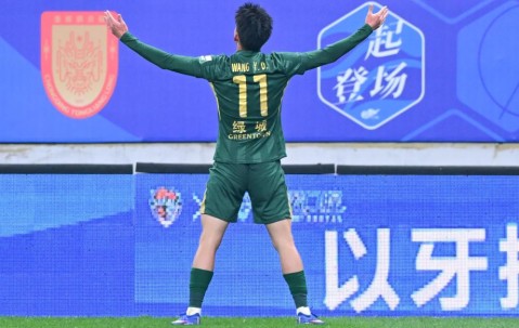 云开体育官网-中超-王钰栋梅开二度 浙江队4-1逆转战胜青岛海牛