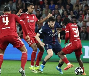 云开体育官网-利扎拉祖：我很生气，巴黎优势这么大却只赢了利物浦2个球