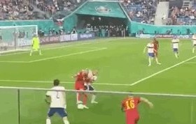 云开体育-卡拉斯科场内起飞，场外因中国足球莫名背锅？