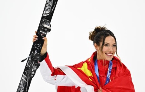 云开体育-获5枚奥运奖牌创历史纪录，谷爱凌：听起来确实很酷